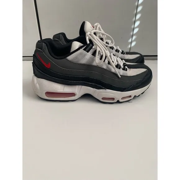 Boys Nike Airmax Sneakers