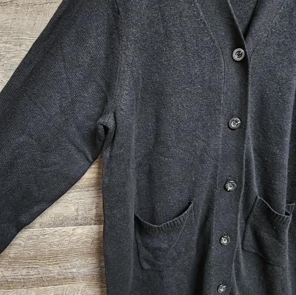 CAbi #4472 Cardigan H