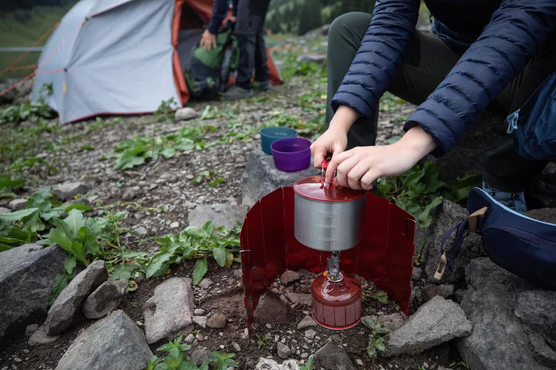 Lightweight and compact gas stove with lighter - MT500