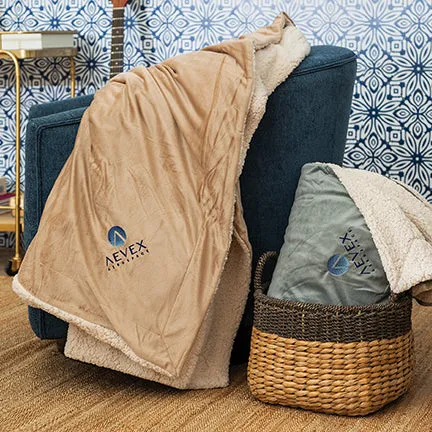 Phi Delta Theta Sherpa Lined Blanket