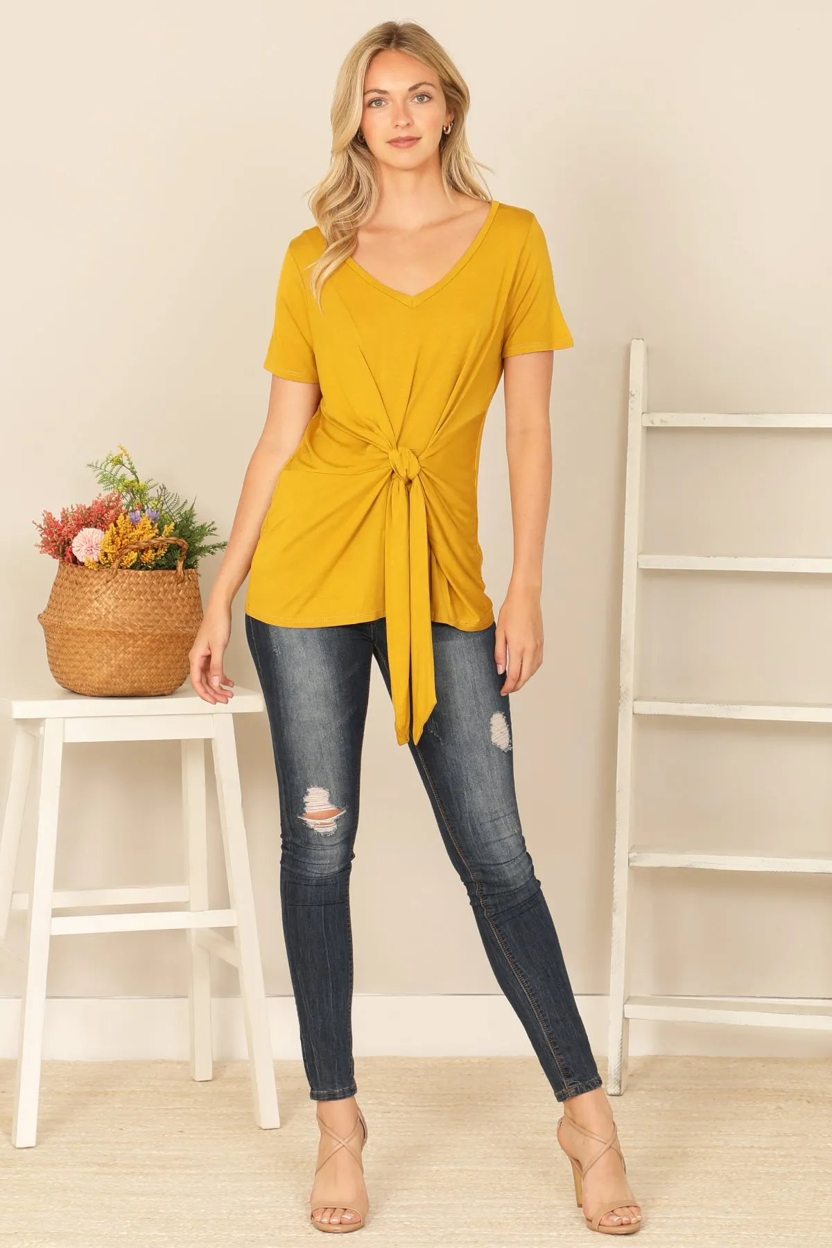 SHORT SLEEVE V-NECK TWIST FRONT SOLID TOP