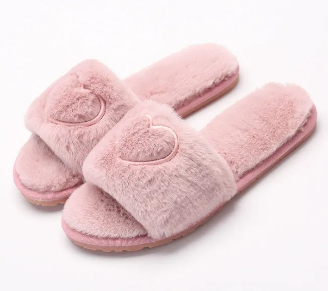 Women’s Plush Slippers – Cozy & Soft Indoor Footwear